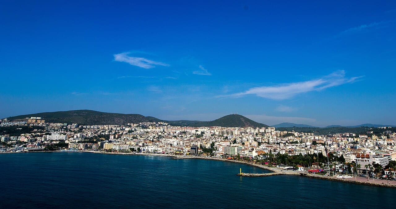 Kuşadası Limanı + Güvercinada