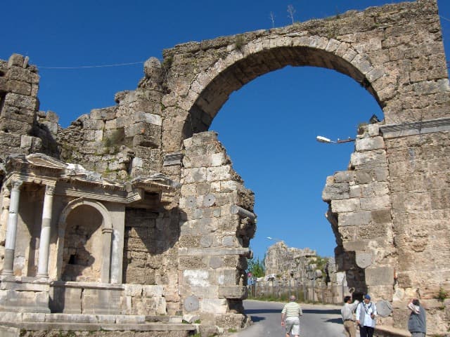 Side Merkez