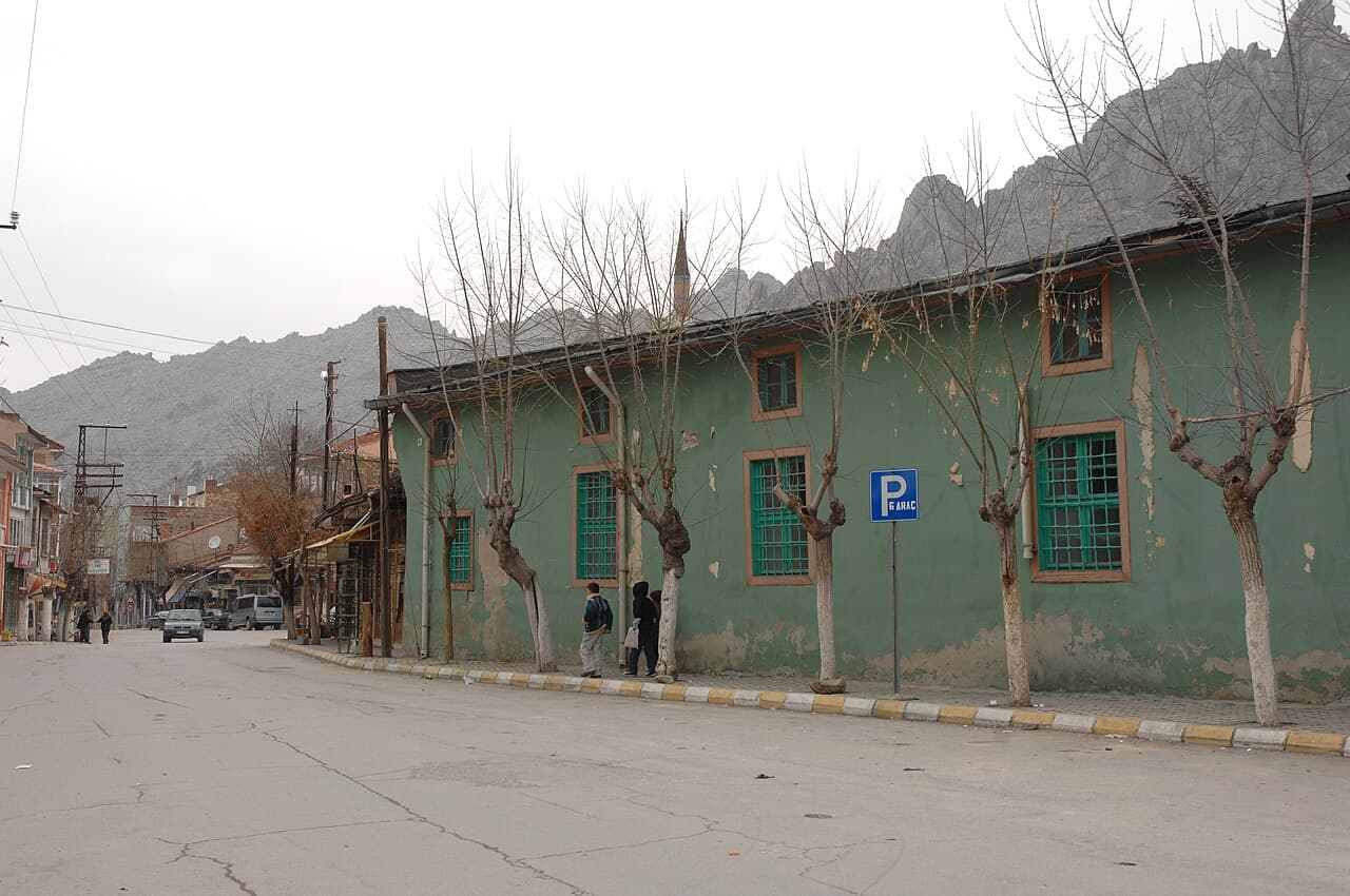 Sivrihisar Ulu Camii (13. yy)