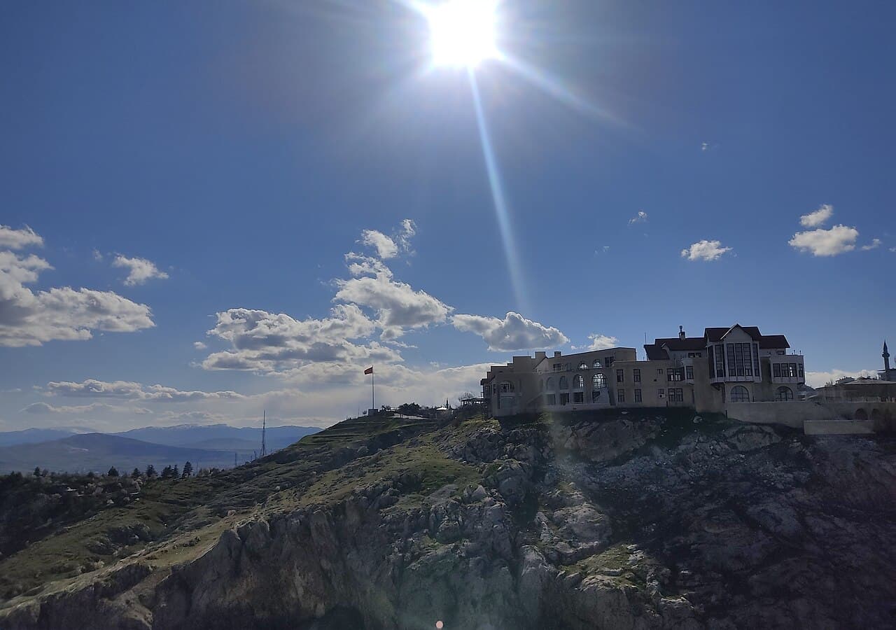 Harput Kalesi (MÖ 9. yy Urartu)