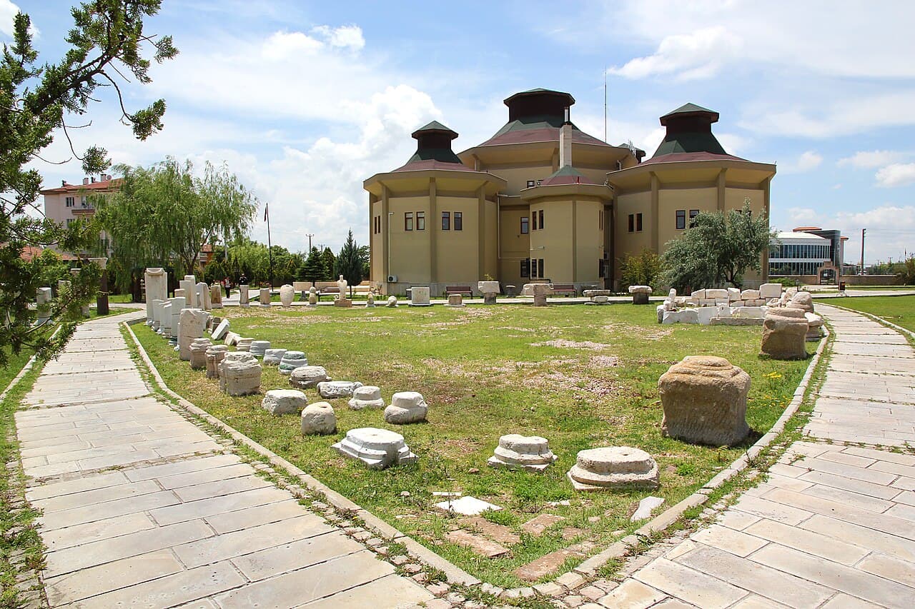 Zinciriye Medresesi (Aksaray Müzesi)