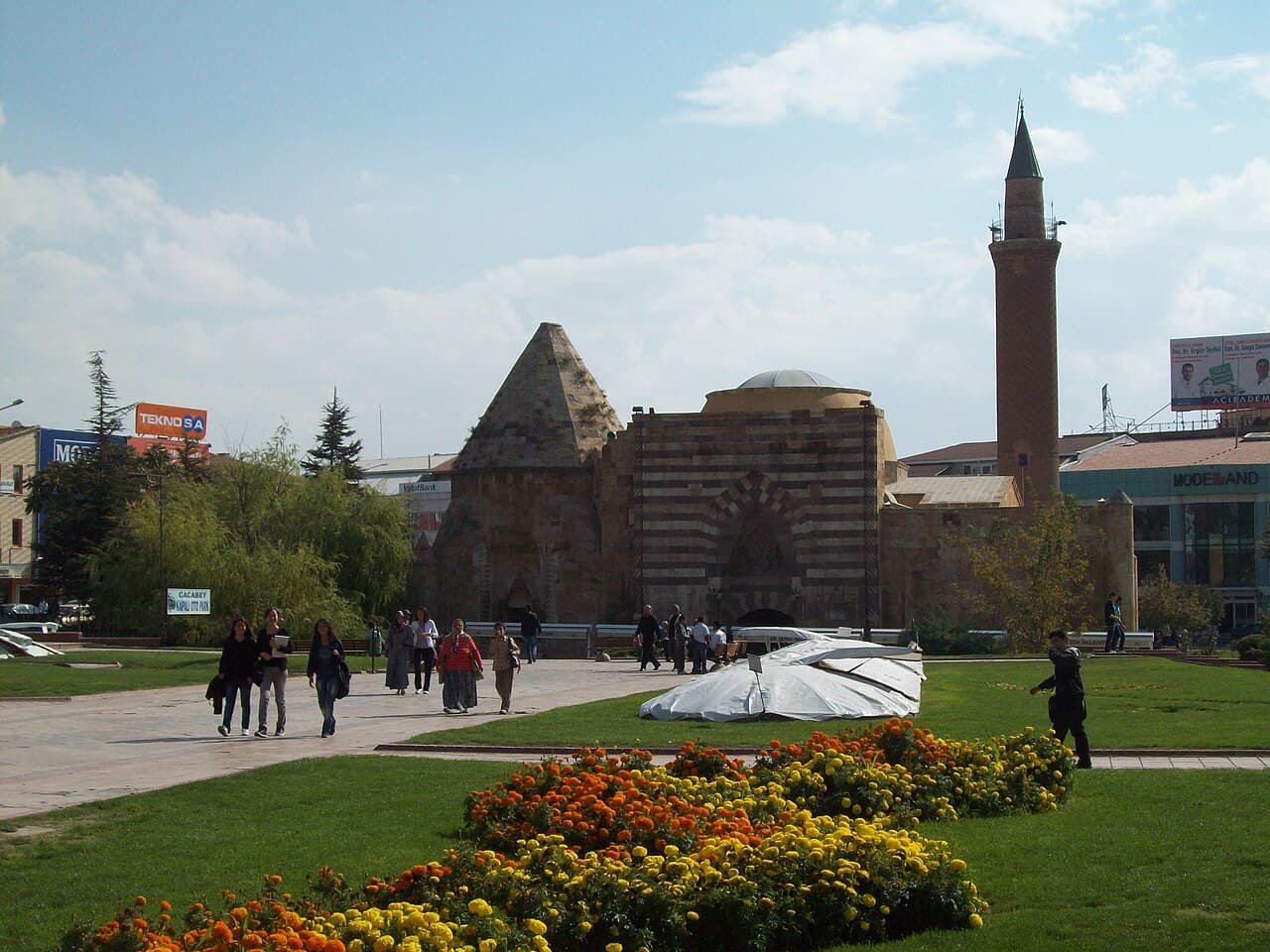 Cacabey Camii Minaresi (Astronomi Gözlemevi)