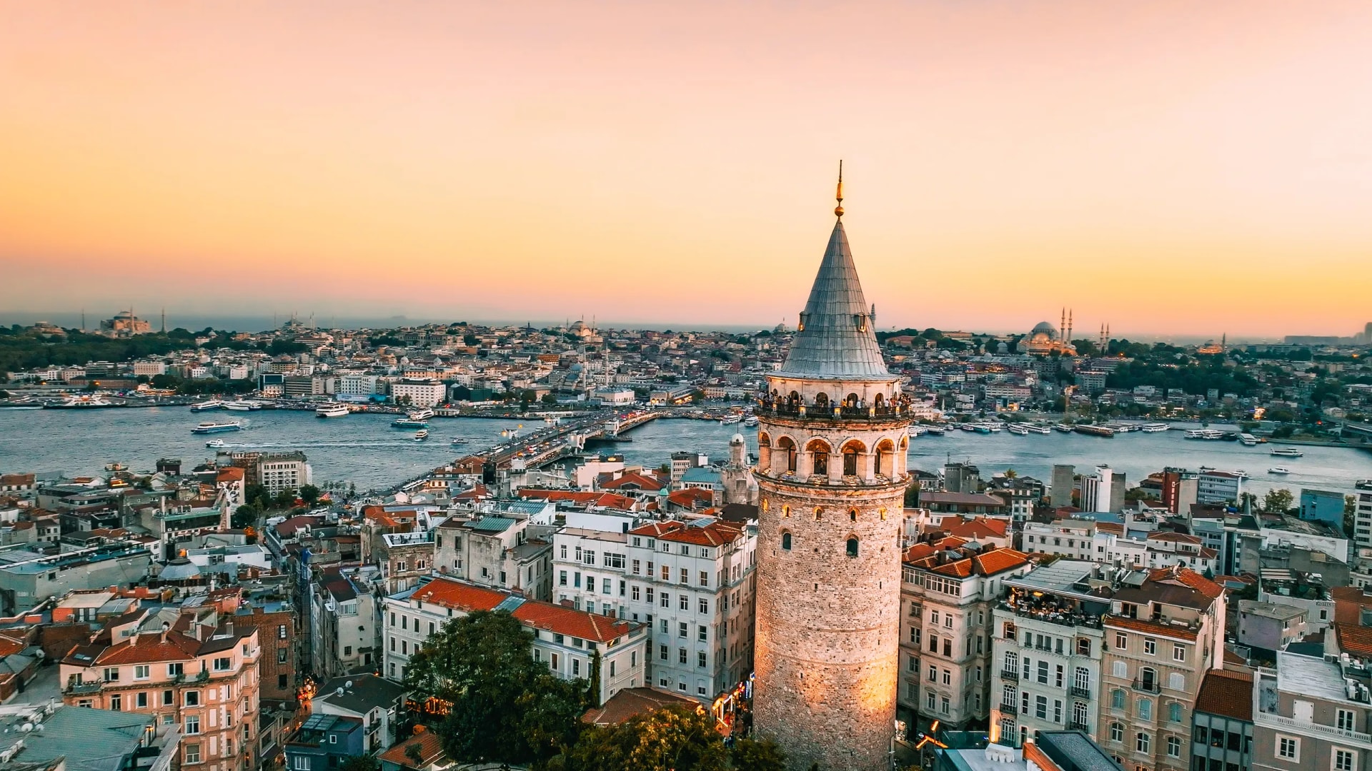 İstanbul İle İlgili Özlü ve Güzel Sözler