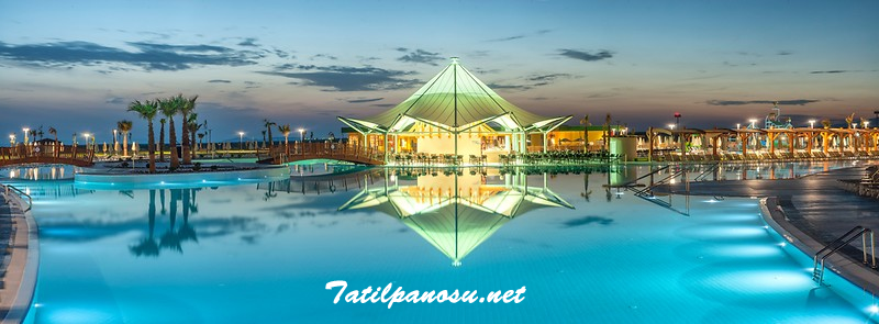 Aquasis-Deluxe-Resort-Havuz