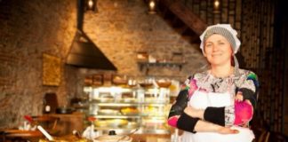 İzmir Tarihi Kemeraltı Çarşısı ve Saat Kulesi Gezisi