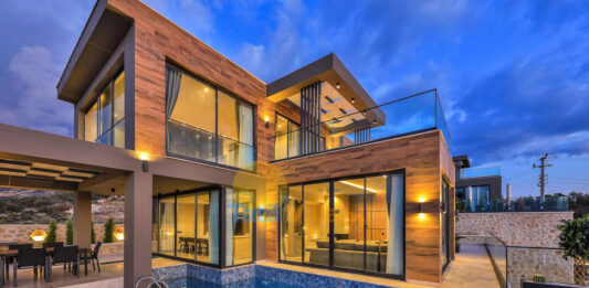 Antalya’da Unutulmaz Villa Tatili